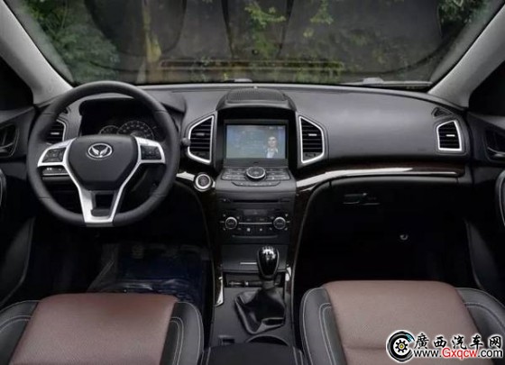 g֮x15fԪԃ(ni)Ʒ|(zh)SUV 